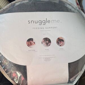 Snuggle Me Feeding Support Pillow